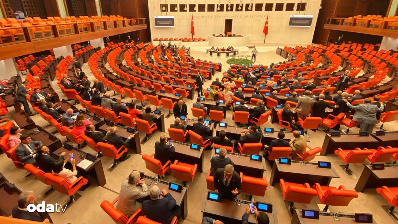Özel okul ücretleri: AKP ve MHP reddetti