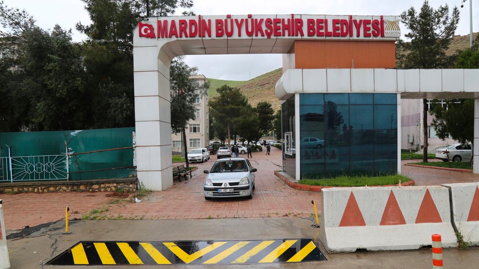 Mardin kayyımı 62 kişiyi daha işten çıkardı