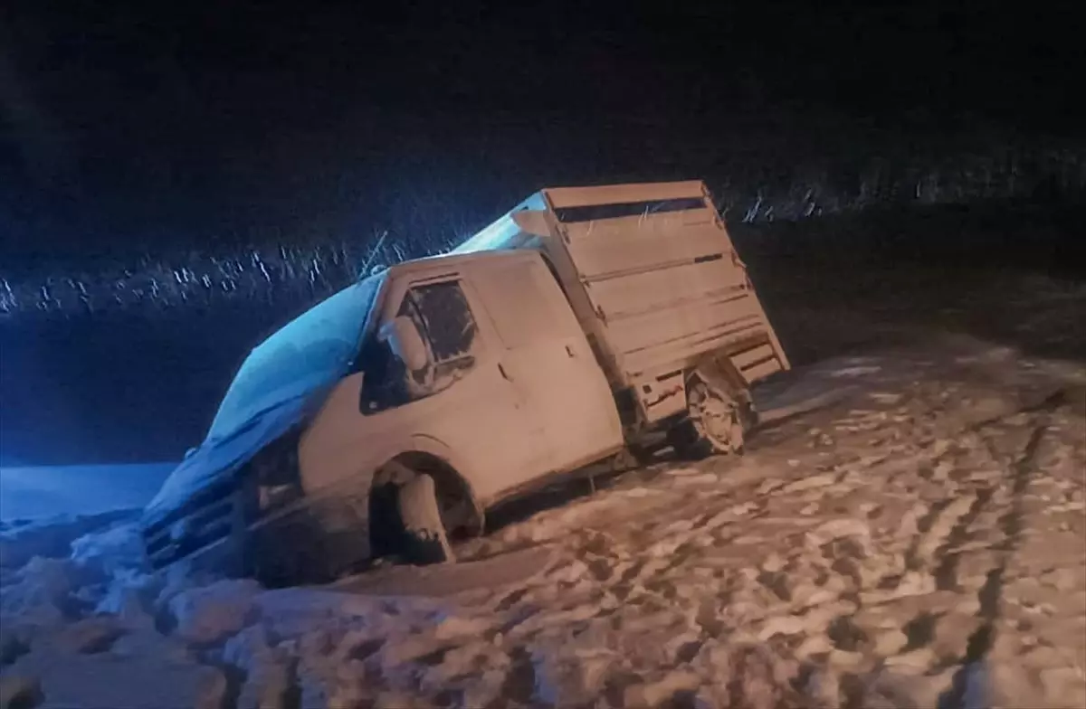 Van’da Kar Sebebiyle Mahsur Kalanlar Kurtarıldı