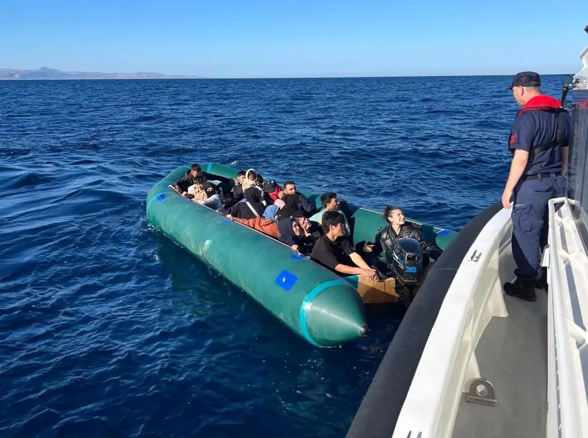 canakkalede 24 kacak gocmen yakalandi fp3f7LAt