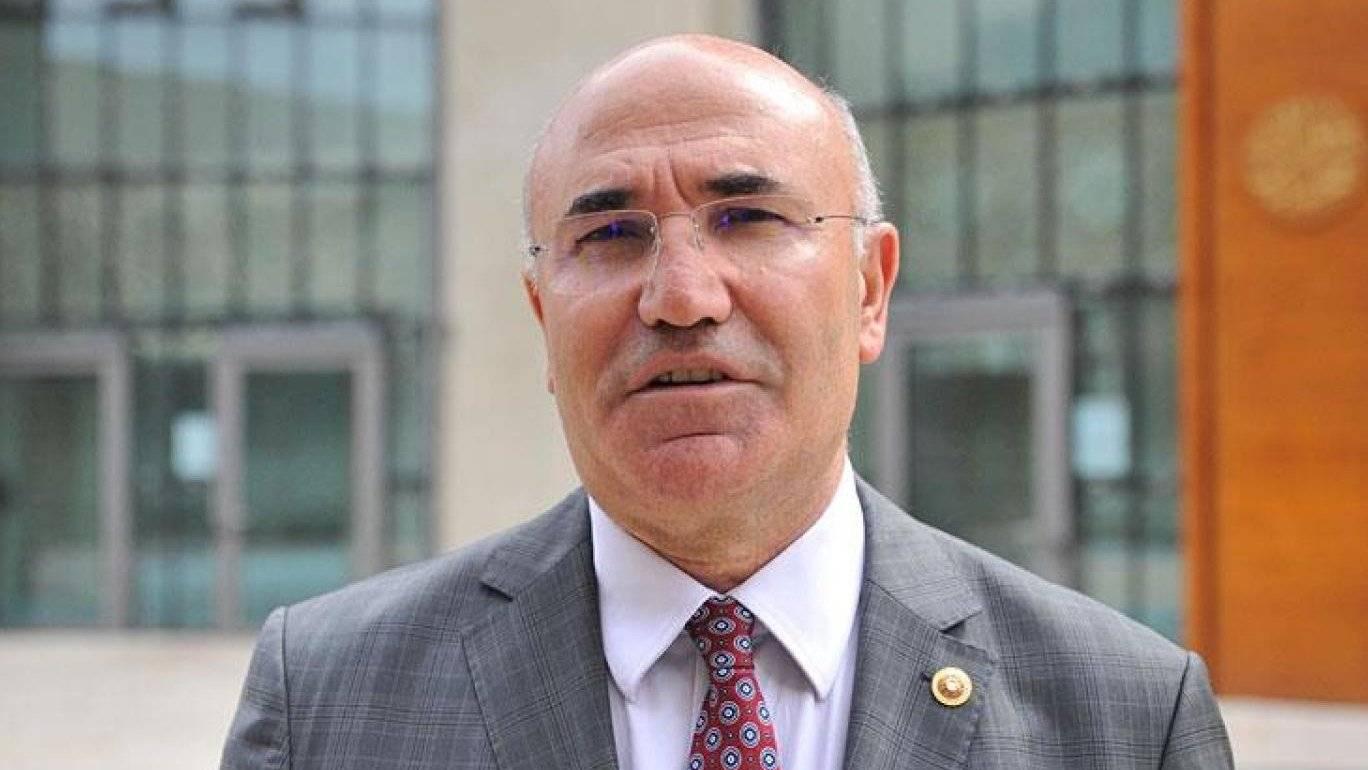 mahmut tanaldan maden yasasina iliskin tepki kamu zararina yol acabilecek bu uygulamaya anayasa mahkemesinin dur demesini bekliyoruz HwtFe2u2