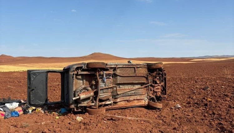 yzogatta kaza devrilen aracin surucusu agir yaralandi 2ItT9UdN