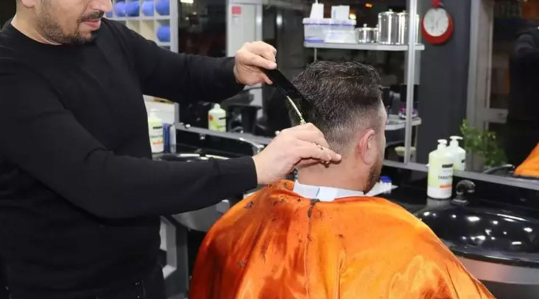 29 ekim kuaforler ve berberler acik mi calisiyor mu UVTHquOA.jpg