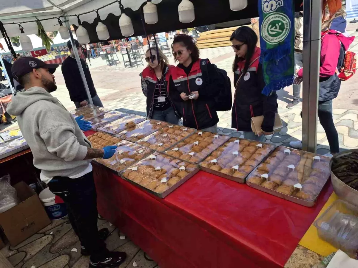 eskisehirdeki gastro fest ve mihlama festivalinde gida denetimleri yapildi Zn2pwFKP.jpg