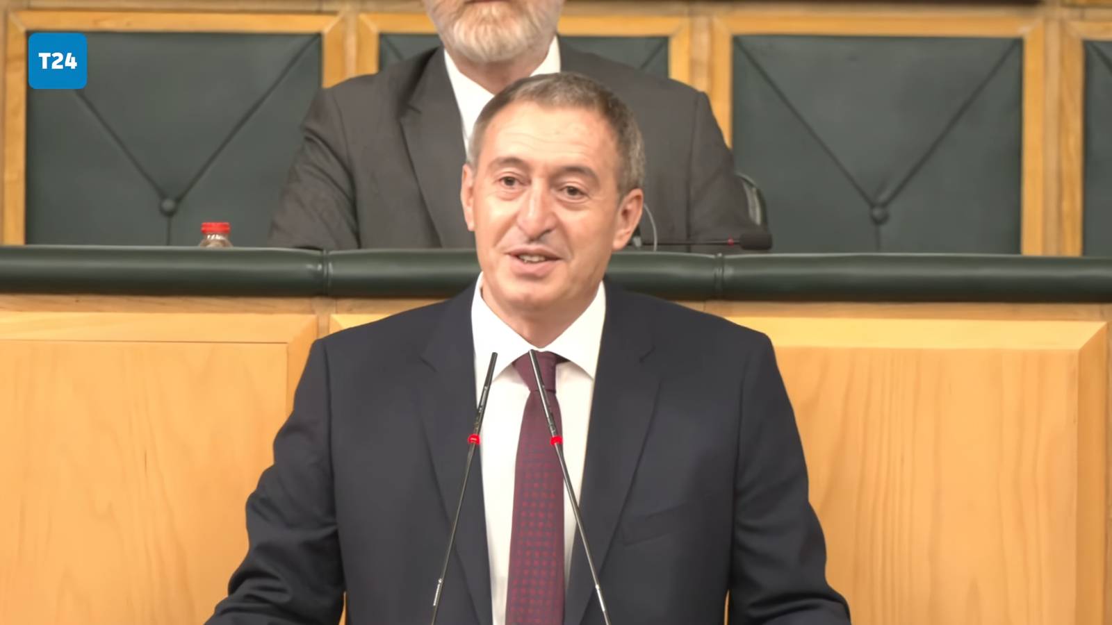 tuncer bakirhan mecliste kurulan komisyonun sayin ocalani dinlemesi gerekiyor bunu bir tabuya cevirmemeliyiz W1rk9Ox4.png