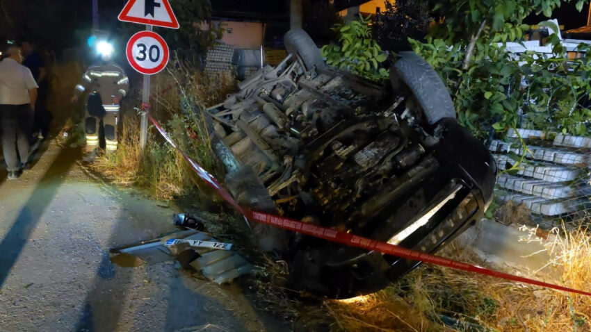 Bursa’da kontrolden çıkan otomobil takla attı: 2 yaralı