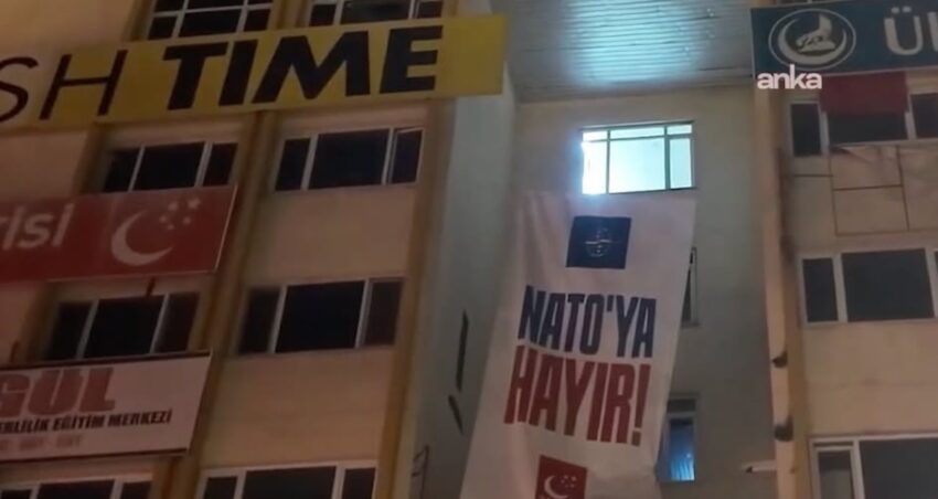 Saadetin natoya hayir pankartina ceza Qj53Ep39